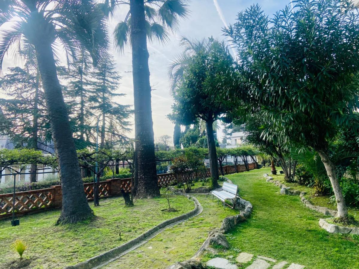 Appartamento Nel Parco San Remo Kültér fotó